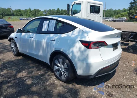 2024 Tesla Model Y Long Range Dual Motor All-Wheel Drive from USA, damaged, VIN 7SAYGDEE8RA290335